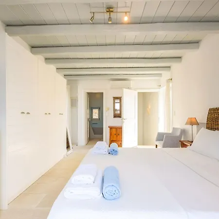 Tluxuryvilla פארוס